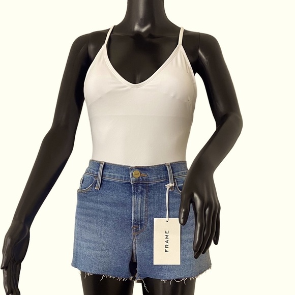 NWT FRAME Le Cutoff Raw Fray Hem Blue (Fade) Distressed Denim Shorts Sz 29